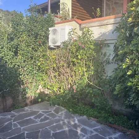 House 10 Minutes Walk To The